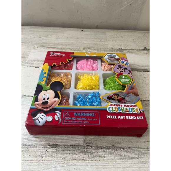 Disney Junior Mickey Mouse Clubhouse Pixel Art Bead Set NWT - Picture 1 of 3